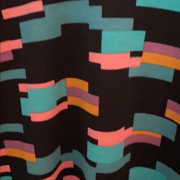 LuLaRoe Randy Top - Picture 4 of 5